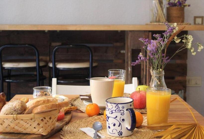 اتاق استاندارد, Boutike Guesthouse
