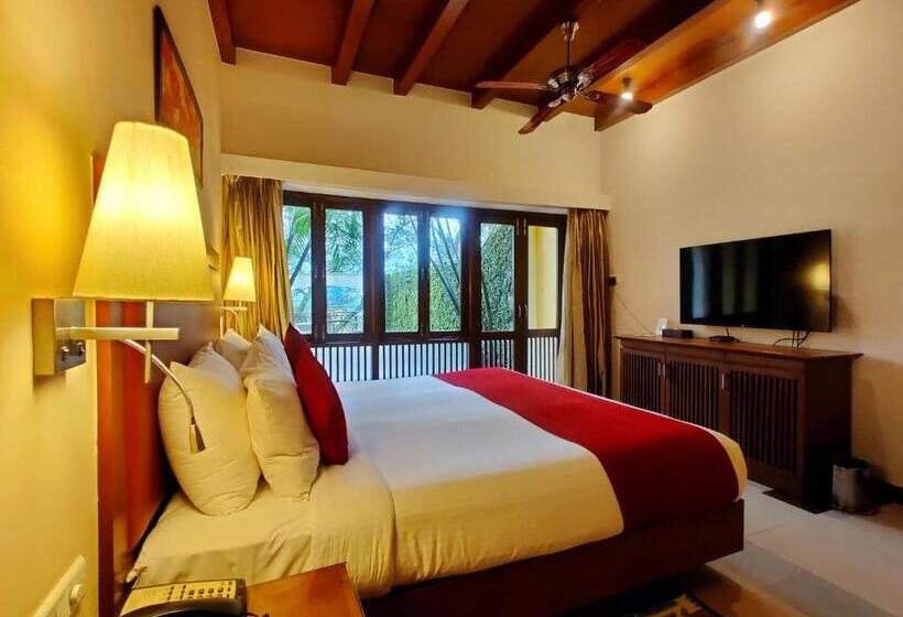 Полулюкс, Fariyas Resort, Lonavala