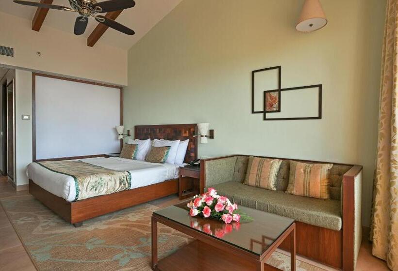 Номер Классика Кровать Кинг, Fariyas Resort, Lonavala
