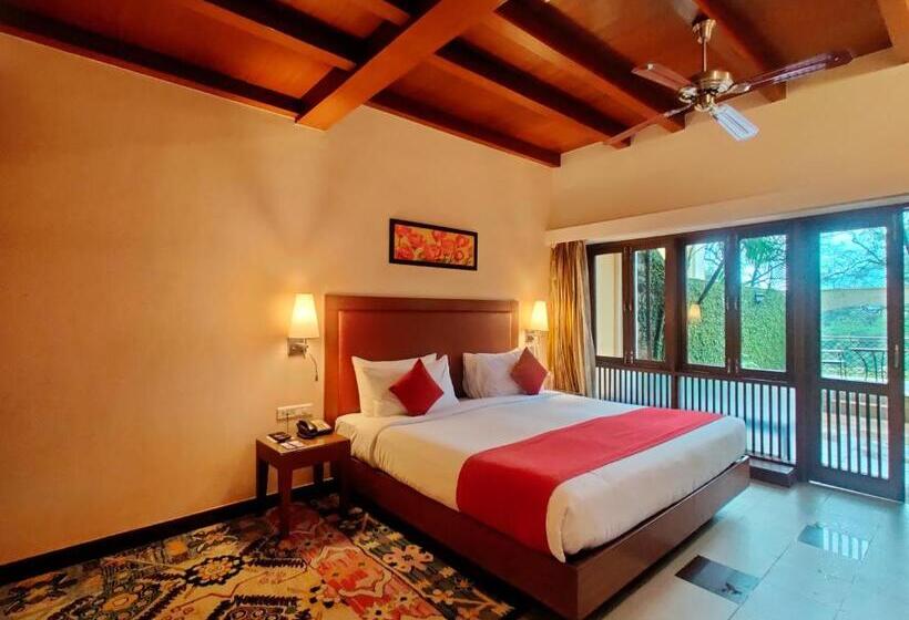 Полулюкс, Fariyas Resort, Lonavala
