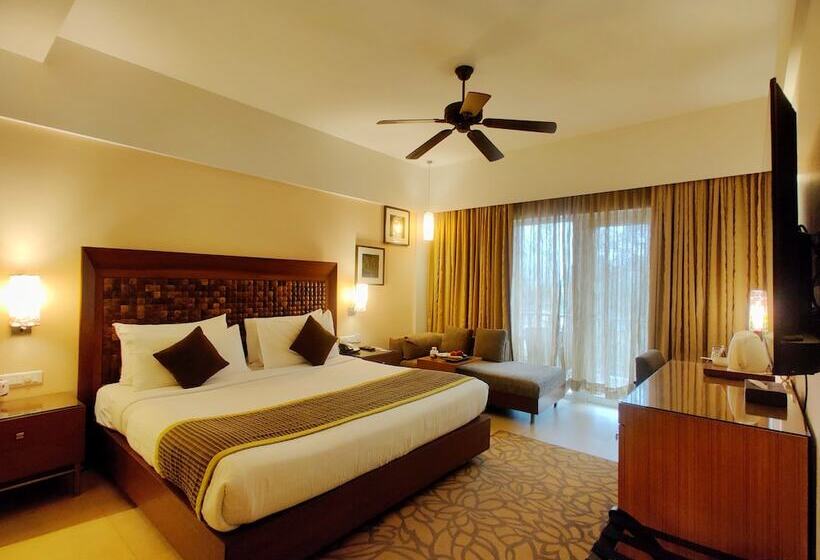 Классический Номер, Fariyas Resort, Lonavala
