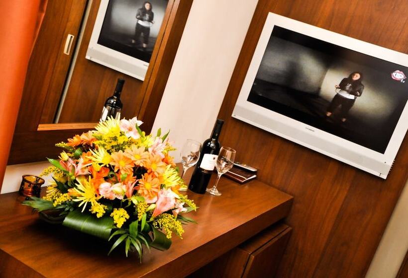 스위트, Phoenicia Comfort