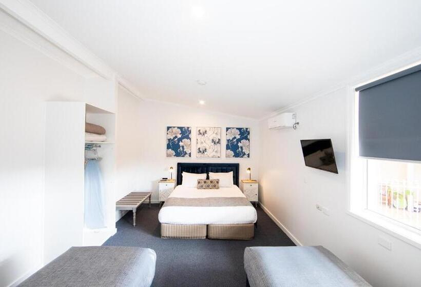Апартаменты 1 Спальня, New England Motor Lodge