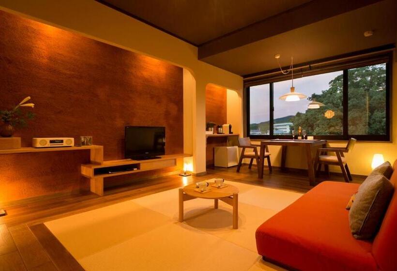 Номер Стандарт с Гидромассажем, Ryokan Oomuraya