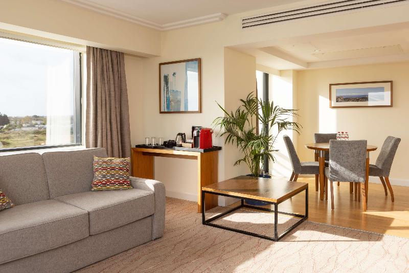 장애인을 위한 스위트, Holiday Inn Express & Suites Golden, An Ihg