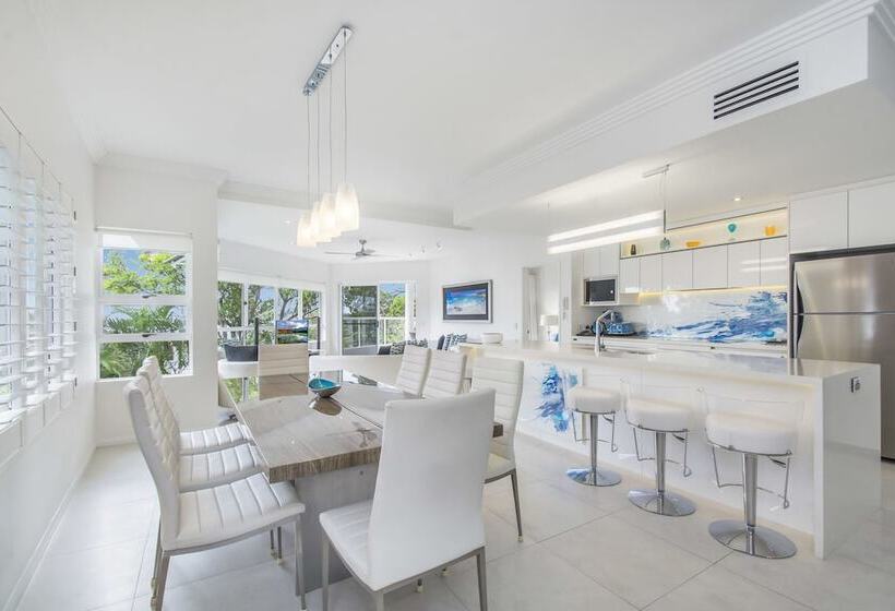 1침실 디럭스 아파트 바다 전망, The Lookout Resort Noosa