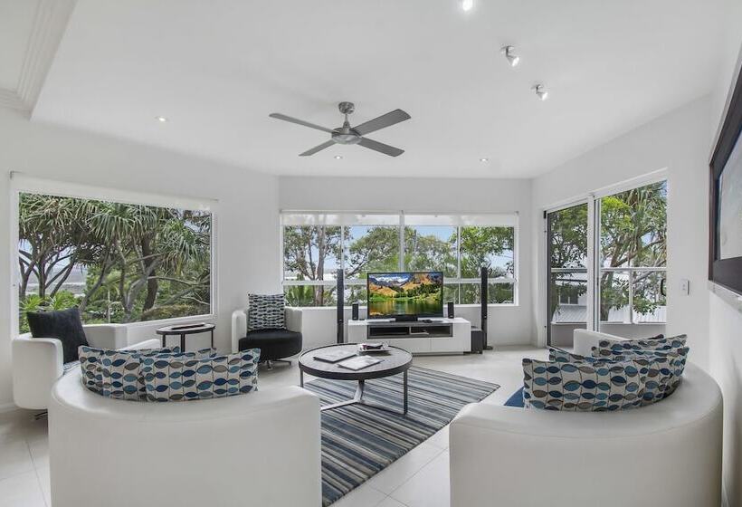 شقة ديلوكس غرفة نوم واحدة مطلة على البحر, The Lookout Resort Noosa