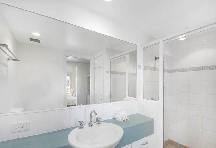 شقة 3 غرف, The Lookout Resort Noosa