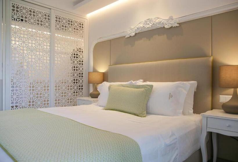 Номер Deluxe Вид на Море, Avaton Luxury Beach Resort   Relais & Chateaux
