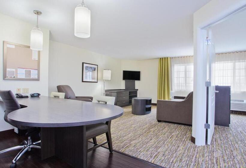 스위트 킹사이즈 침대, Candlewood Suites Fort Campbell   Oak Grove, An Ihg