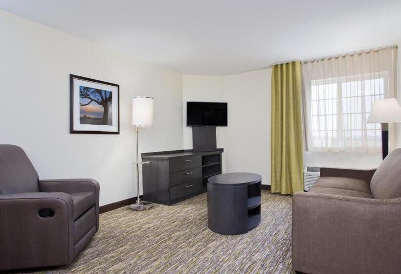 스위트 킹사이즈 침대, Candlewood Suites Fort Campbell   Oak Grove, An Ihg