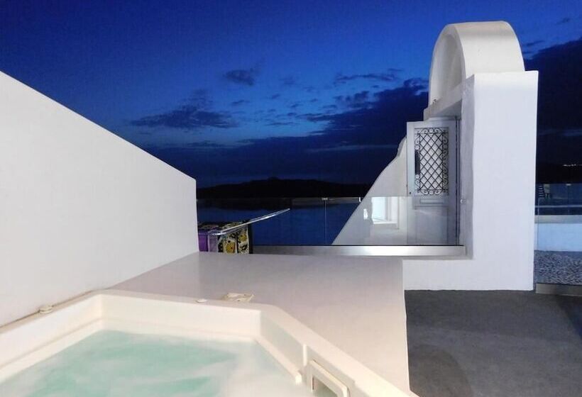 Люкс Сеньор, Fira Cave Suites