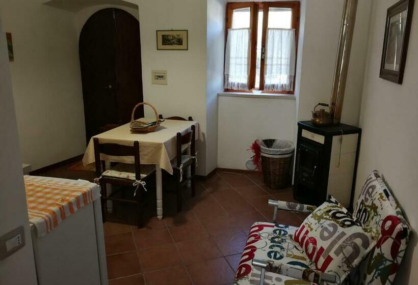 Дом 1 Спальня, Agriturismo Tre Monti