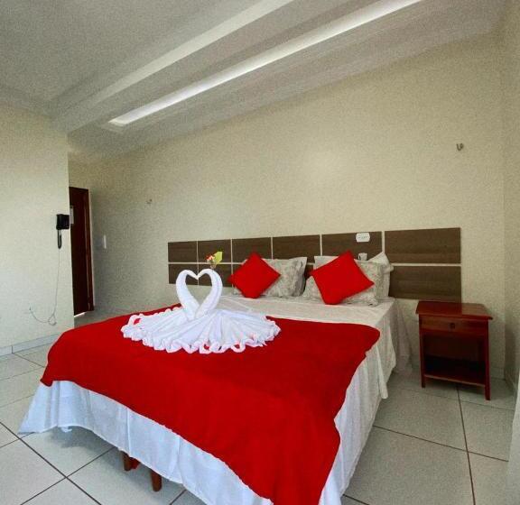 Suite cu balcon, Borari