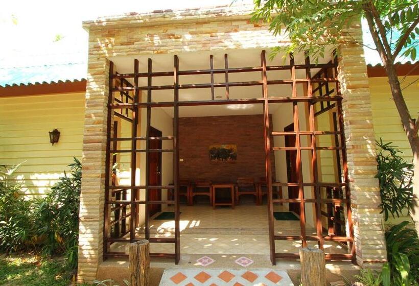 ویلا دلوکس 2 خوابه, The Green Beach Resort