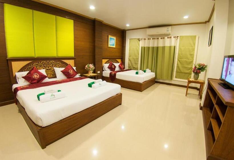 سوییت خانوادگی, The Green Beach Resort