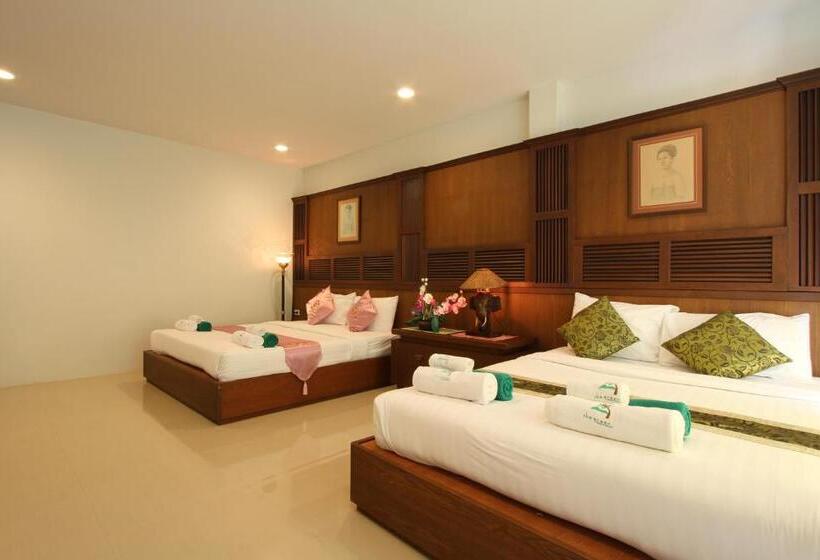 سوییت خانوادگی, The Green Beach Resort