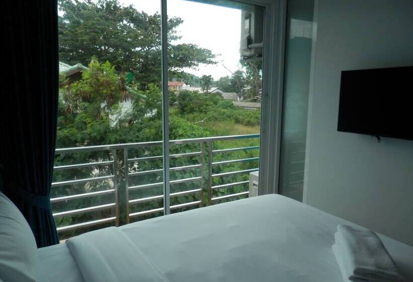 اتاق استاندارد با بالکن, Cheeky Monkey S Samui