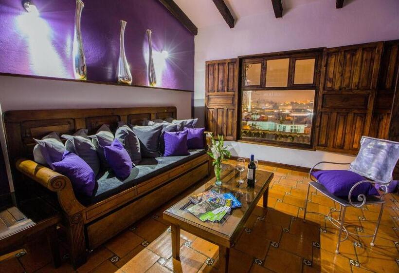 سوئیت پرزیدنت, Santuario Las Escaleras