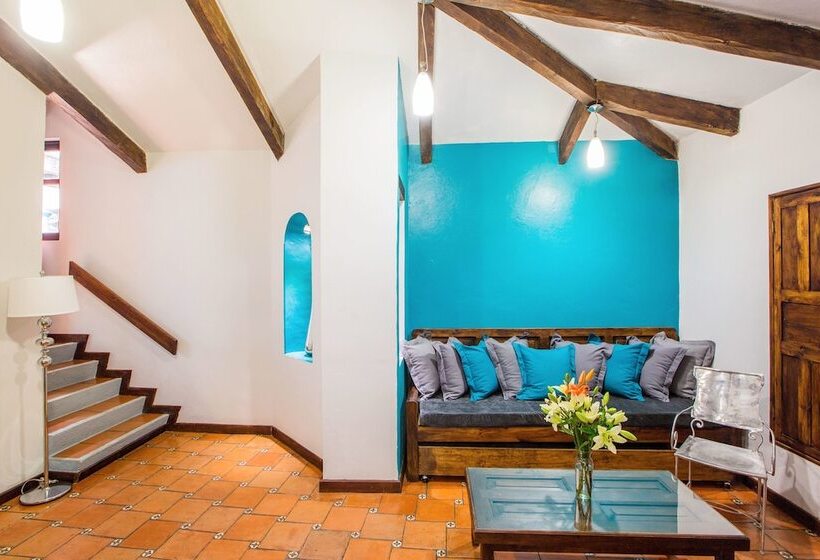 سوییت, Santuario Las Escaleras