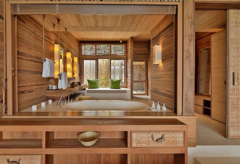 ویلای 3 خوابه, Six Senses Con Dao   Turtle Island Paradise