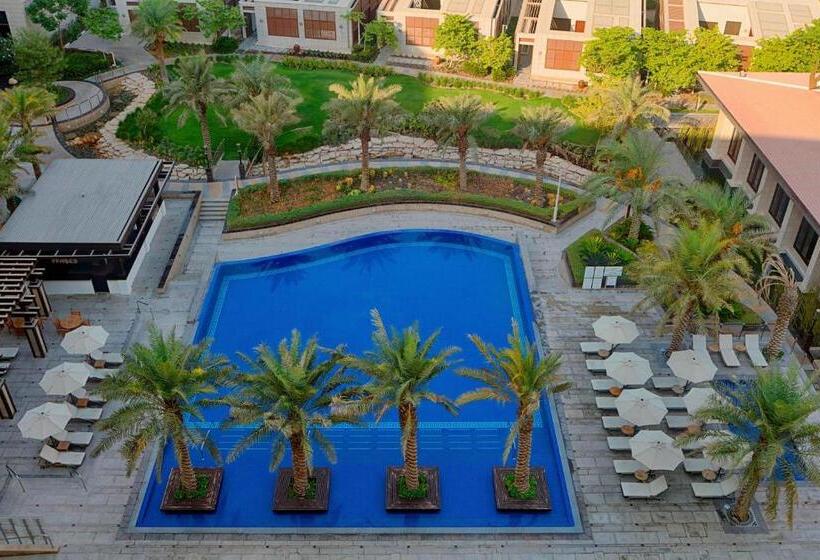 Номер Deluxe Кровать Кинг, The Westin Doha Hotel & Spa