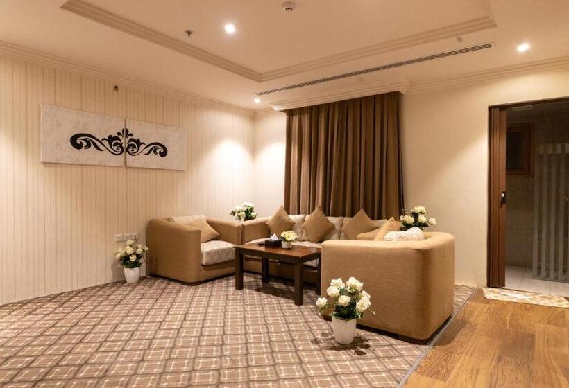 Номер Superior, Burj Al Hayat Hotel Suites   Al Olaya