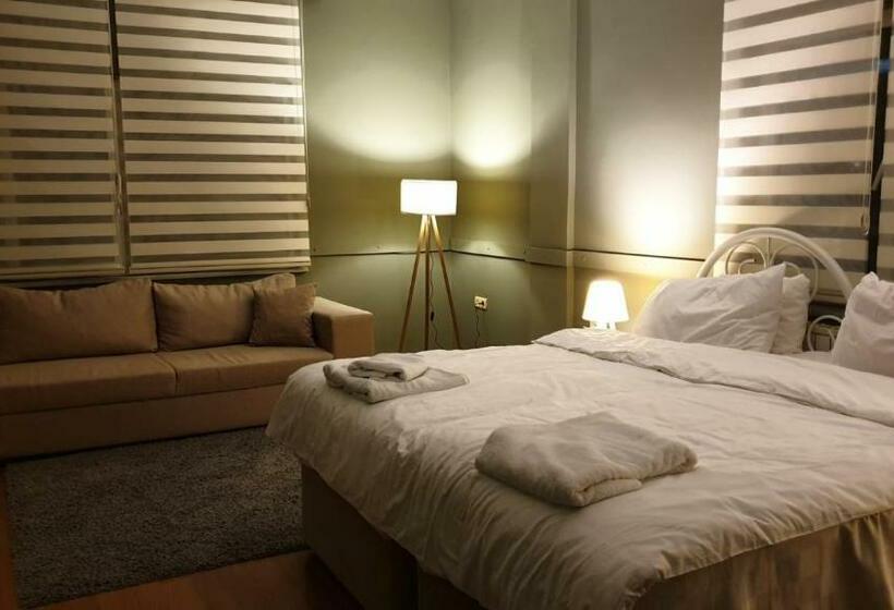 اتاق سه نفره دلوکس با چشم‌انداز دریا, Sporköy Hotel & Beach Club