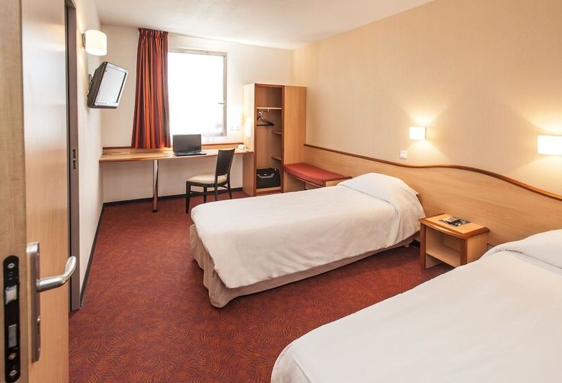 Номер Стандарт, Brit Hotel Confort Montauban