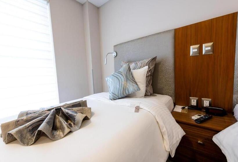 Quarto Deluxe, Jtowers
