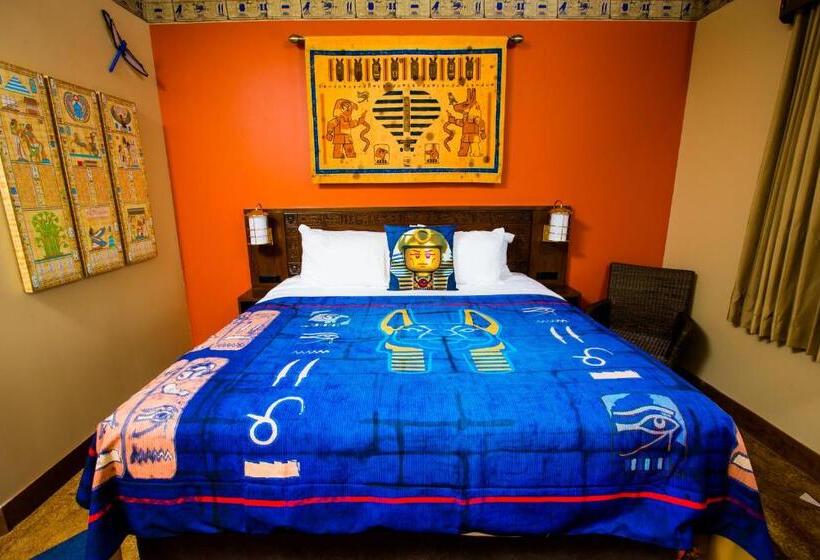 Thematic Family Room, Legoland® Florida Resort