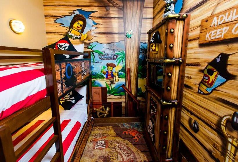 Thematic Family Room, Legoland® Florida Resort
