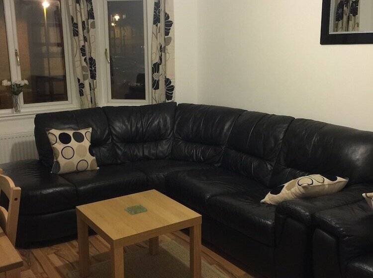 آپارتمان 2 خوابه, Haymarket Apartment