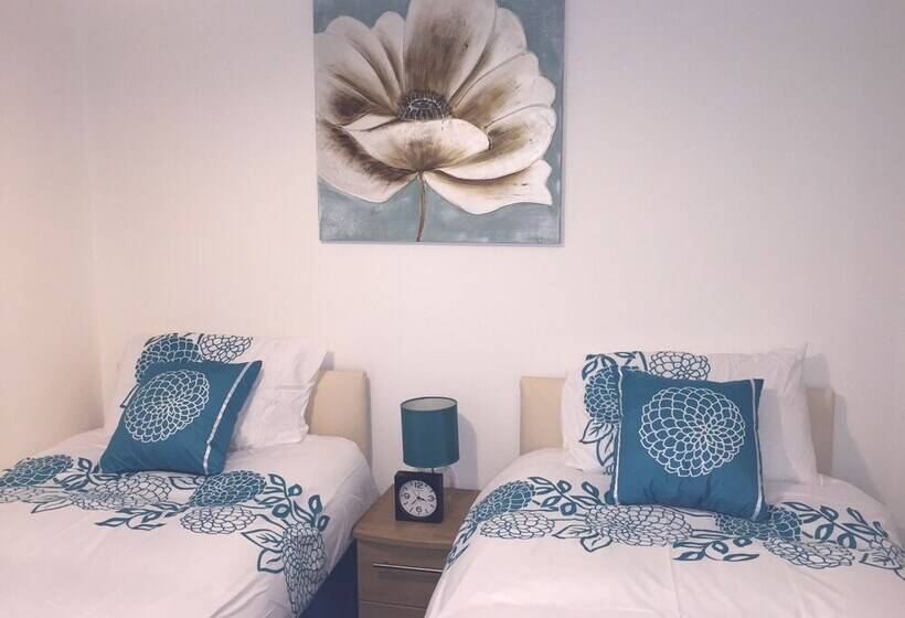 آپارتمان 2 خوابه, Haymarket Apartment