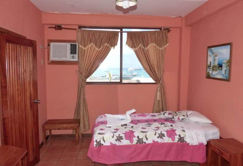 Chambre Quadruple Standard, Castro Galapagos