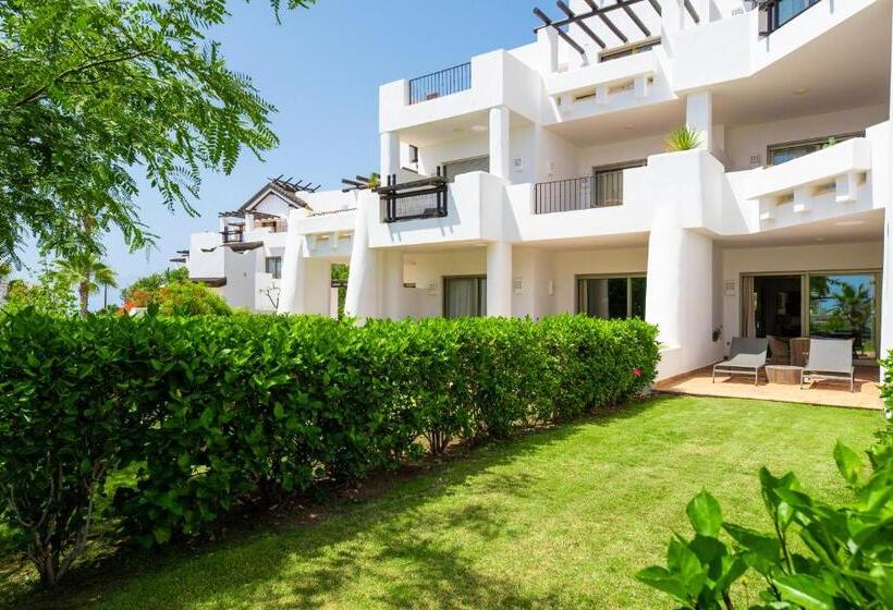 Люкс Боковой Вид на Море, Las Terrazas de Abama Suites