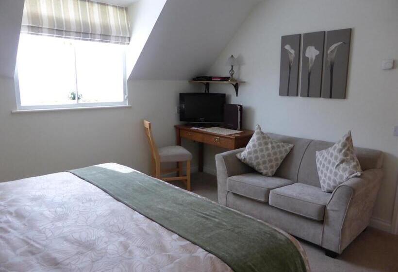 Family Suite, Liongate House
