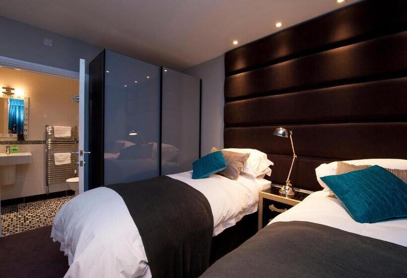 4间卧室的房子, Five Star Stays