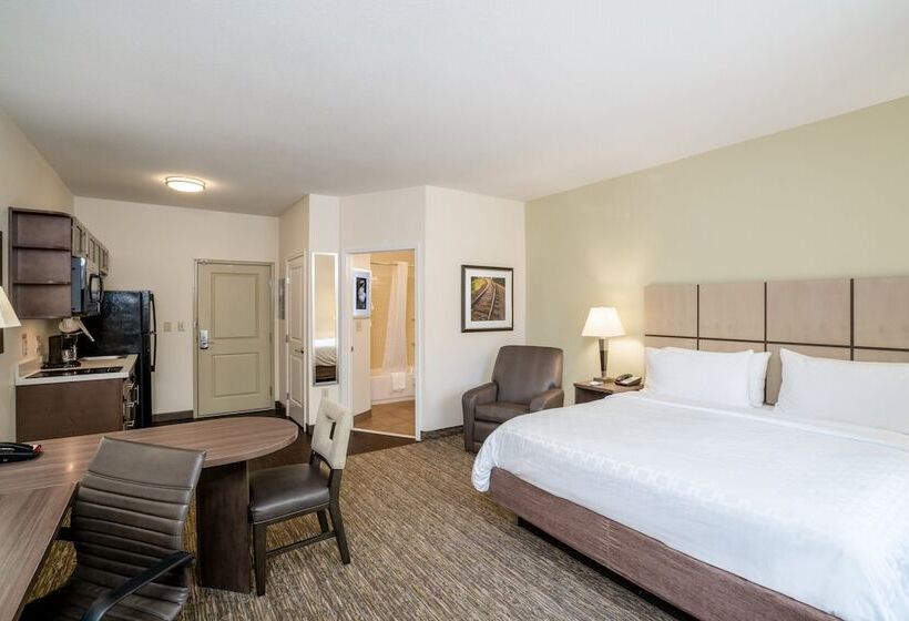 Студия Стандарт, Candlewood Suites Auburn, An Ihg