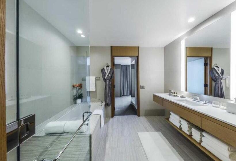 Люкс Клуб, Intercontinental   Los Angeles Downtown, An Ihg