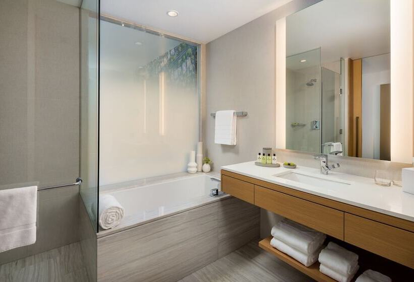 Номер Клуб, Intercontinental   Los Angeles Downtown, An Ihg