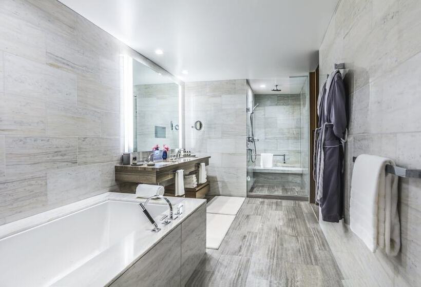 Люкс Клуб, Intercontinental   Los Angeles Downtown, An Ihg