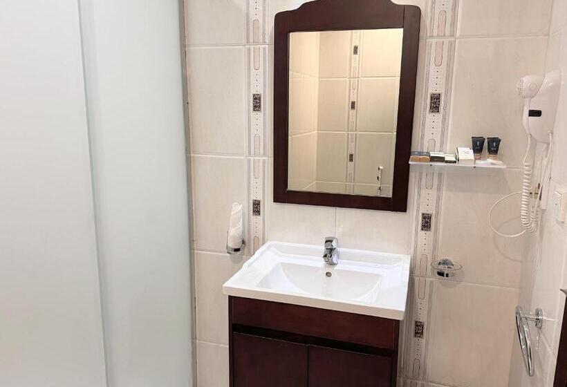 Quarto Quádruplo Deluxe, Al Rayyan Makiya Towers Hotel 1