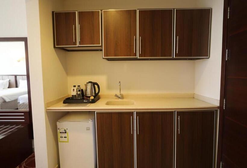 Suite Familiar, Al Rayyan Makiya Towers Hotel 1