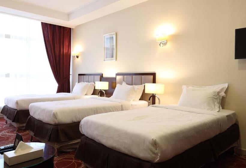 חדר אקונומי לשלושה, Al Rayyan Makiya Towers Hotel 1