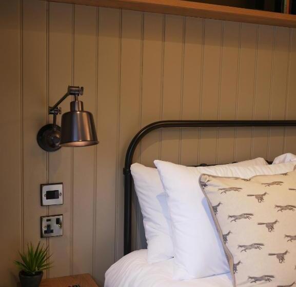 Номер Стандарт, Waggon And Horses, Eaton, Congleton