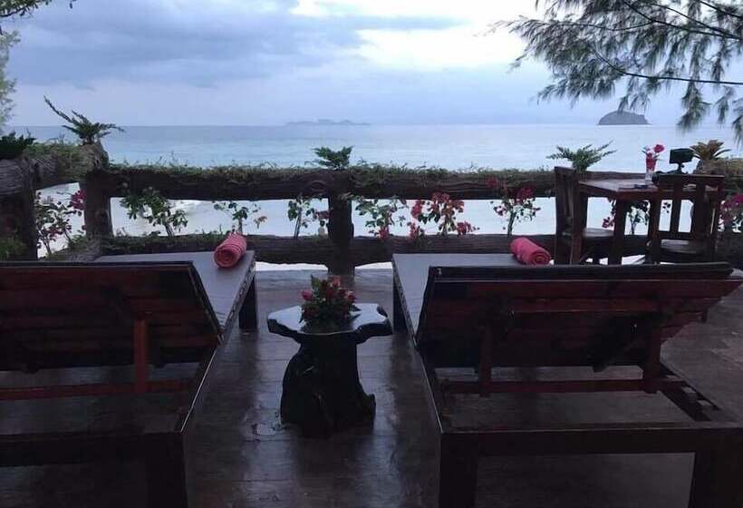 اتاق لوکس با چشم‌انداز دریا, Anda Lipe Resort