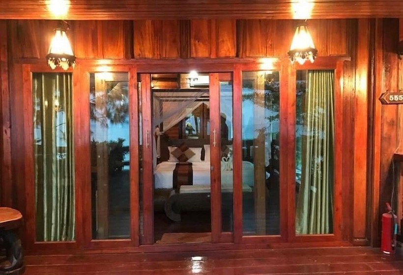 اتاق لوکس با چشم‌انداز دریا, Anda Lipe Resort