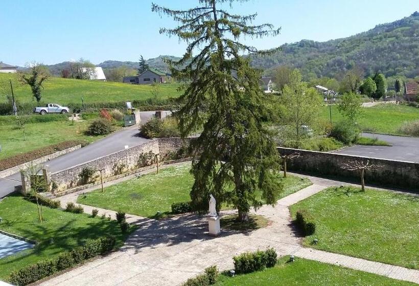 Студия Стандарт, Accueil Du Couvent De Malet