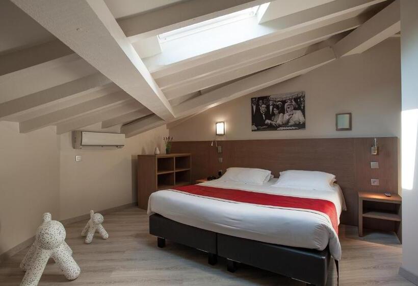 سوئیت 2 خوابه, Marina Corsica